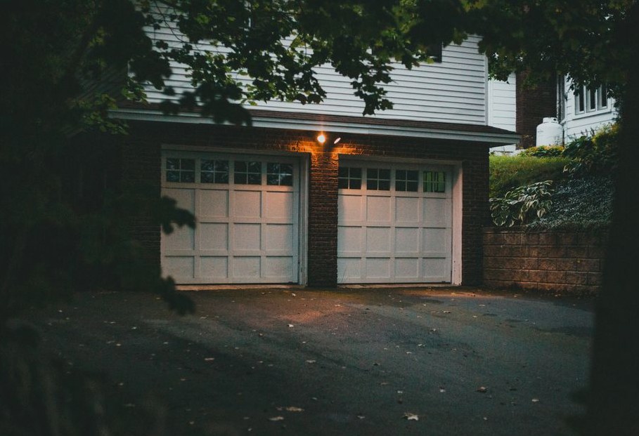 Garage Door Cable Replacement in Yuma