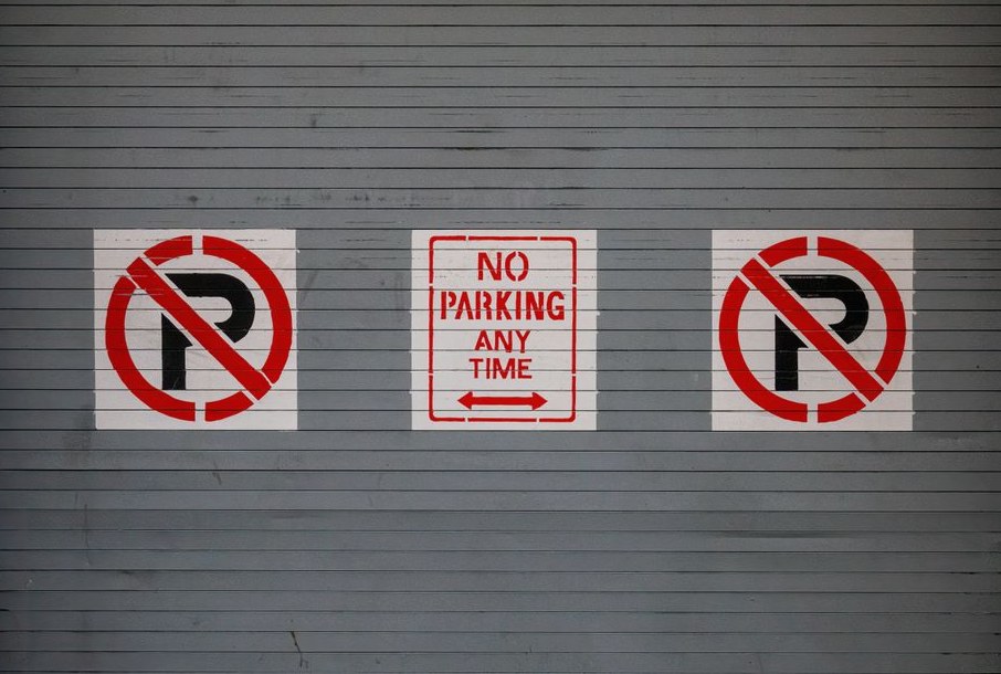 Garage Door Repair Warning Signs in Yuma